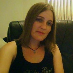 Meet your Posher, Elizabete